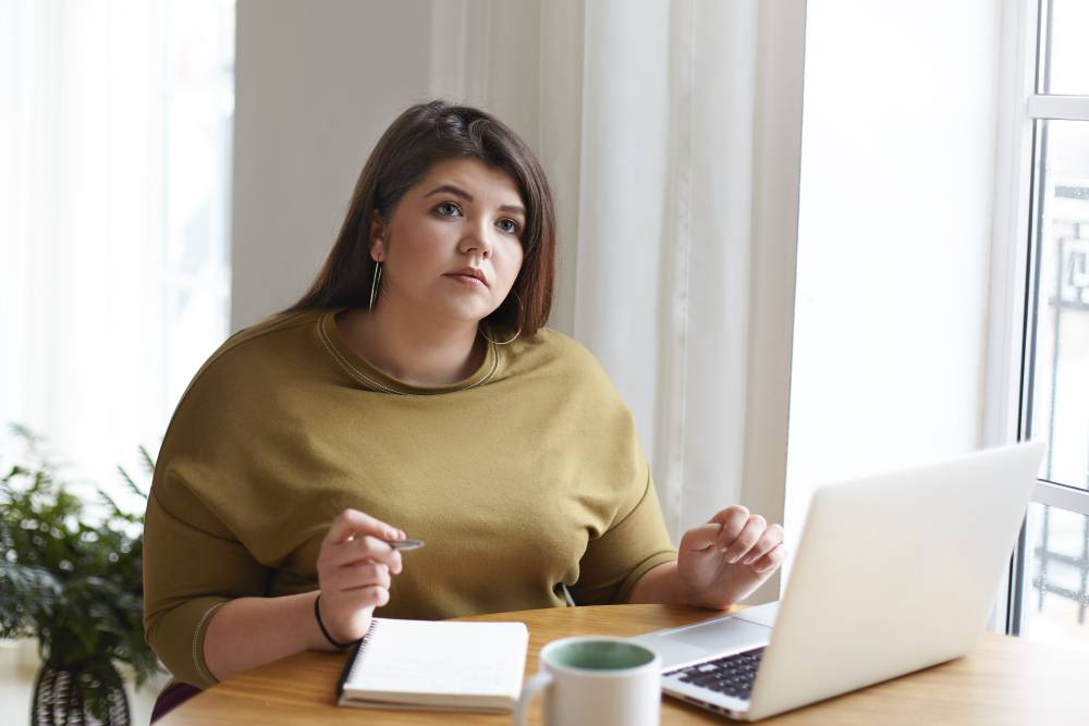 Desk Job Habits That Support Weight Loss Treatment