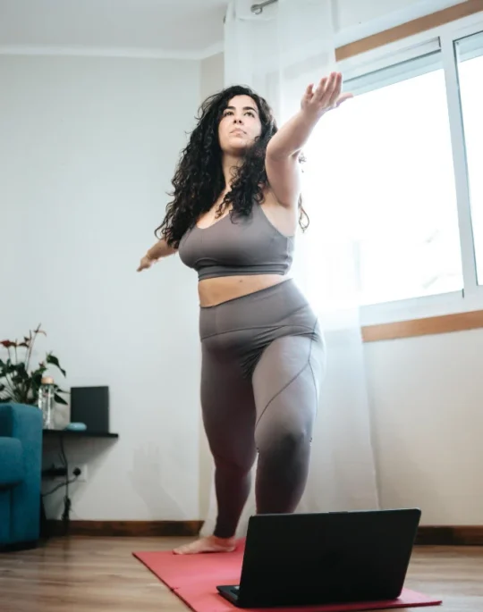 girl-doing-yoga